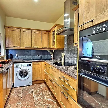 Full Beautiful House - 20 Mins From Paris & Disneyland - Casa de Férias Noisy-le-Grand